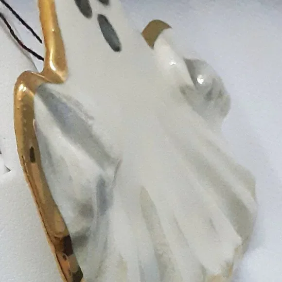 NEW Collectable Prosperity 22kt gold trimmed ceramic ghost pin - Picture 2 of 12
